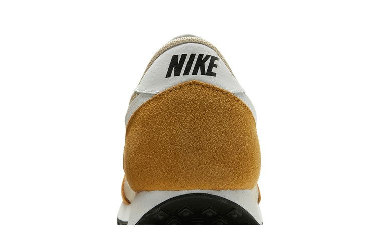Кроссовки Nike Wmns Daybreak 'Rattan'