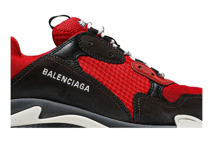 Кроссовки Balenciaga Triple S Sneaker 'Bred'