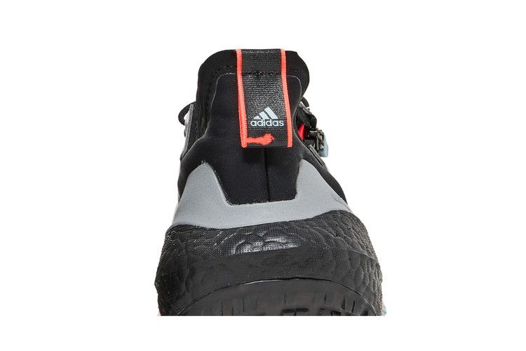Кроссовки Adidas UltraBoost 21 GTX 'Black Silver Metallic'