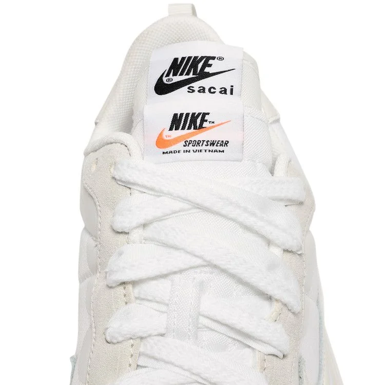 Krossovki-sacai-x-Nike-VaporWaffle-Sail-Gum-8