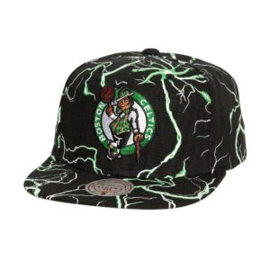 Mitchell-Ness-Storm-Season-Snapback-Boston-Celtics-Hat-300x300
