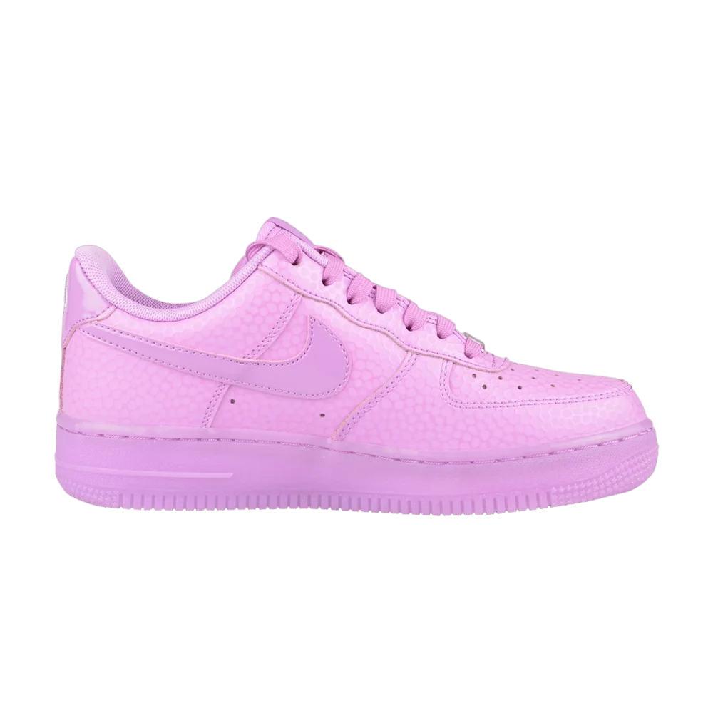 Krossovki-Nike-Wmns-Air-Force-1-07-Prm-Fuchsia-Glow