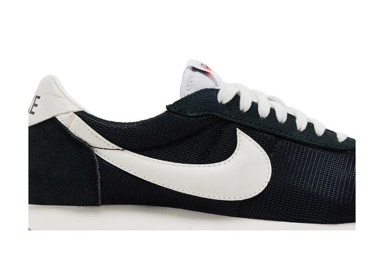 Krossovki-Nike-Wmns-LD-1000-Black-Sail-Gum-1