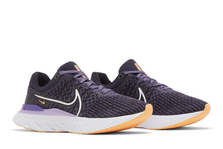 wmns-react-infinity-run-flyknit-3-cave-purple-orange-dd3024-502_07
