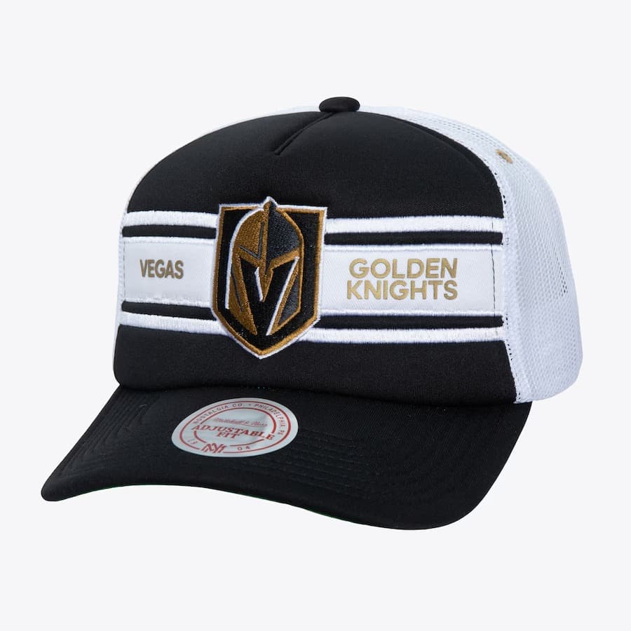 Бейсболка Mitchell & Ness Black Vegas Golden Knights Sideline Trucker Snapback Hat
