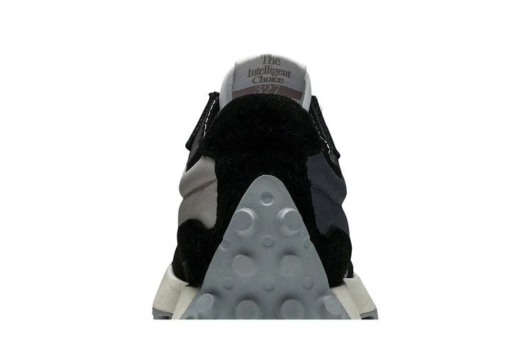 Кроссовки New Balance Wmns 327 'Black White'