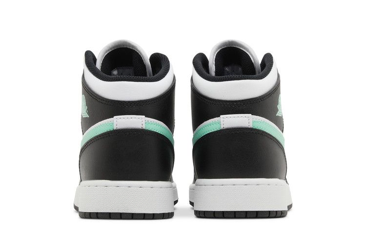air-jordan-1-mid-gs-green-glow-dq8423-103_05