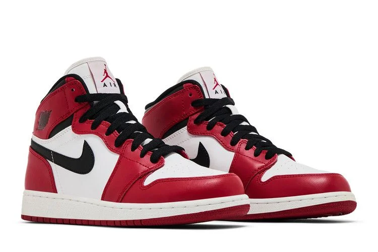 Krossovki-Air-Jordan-1-Retro-OG-GS-Chicago-2013-7