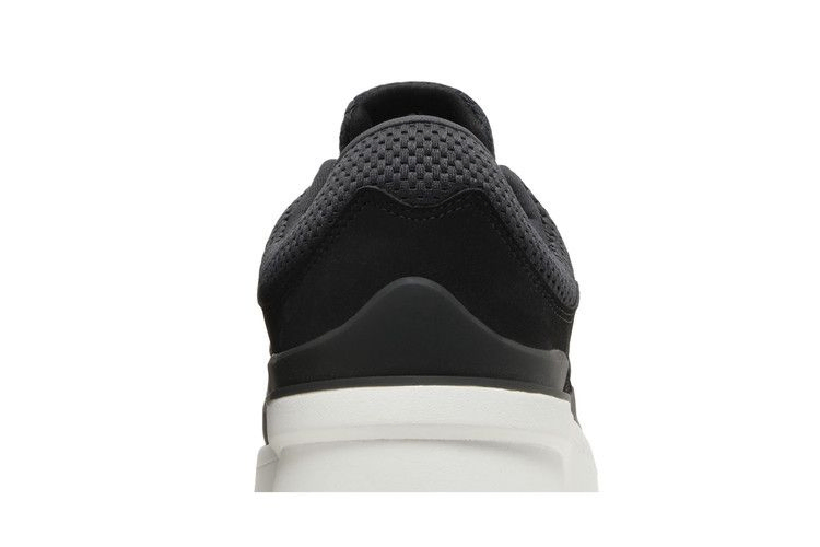 Кроссовки adidas ZNCHILL Lightmotion+ 'Black Grey'