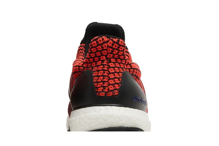 Кроссовки adidas UltraBoost 5.0 DNA 'Solar Red Black'