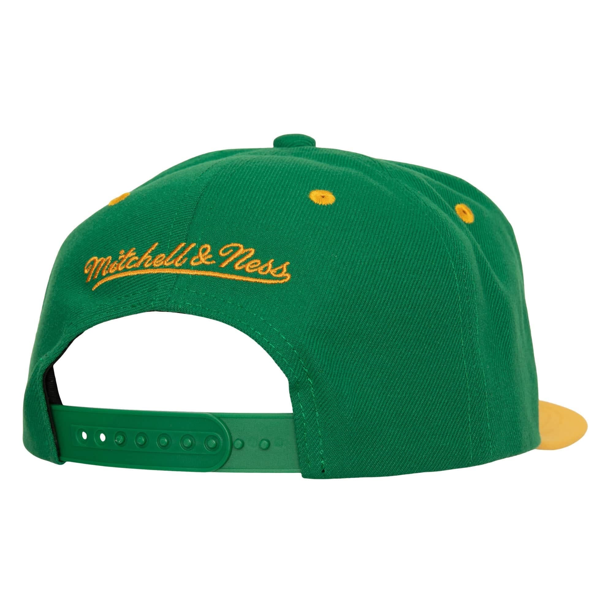 Бейсболка Mitchell & Ness Breakthrough Snapback HWC Milwaukee Bucks Hat