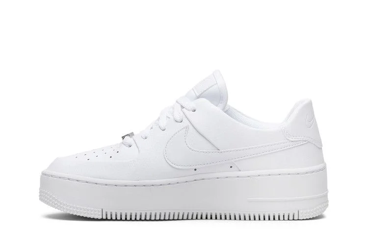 Кроссовки Nike Wmns Air Force 1 Sage Low 'Triple White'