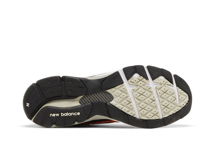 Кроссовки New Balance 920 Made In England 'Orange Black'