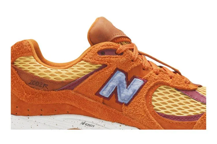 Кроссовки Salehe Bembury x New Balance 2002R 'Peace Be The Journey'
