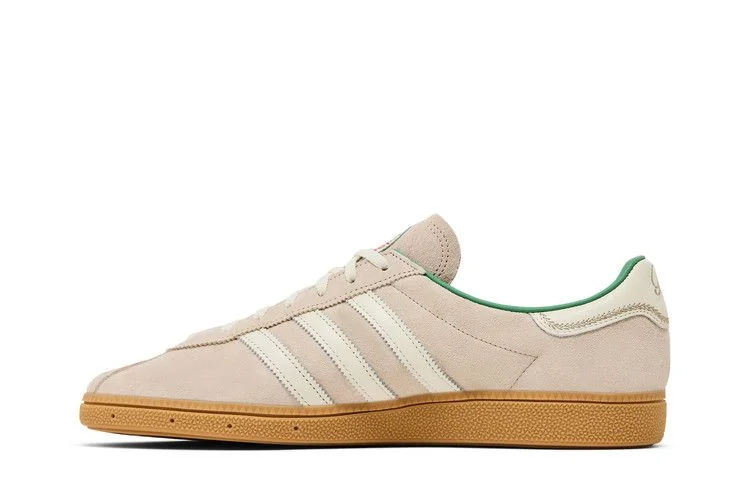 Krossovki-BSTN-x-adidas-Munchen-Oktoberfest-Stone-Khaki-2