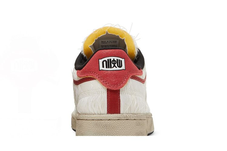 Кроссовки Street Fighter x Reebok Club C 85 'Ryu'