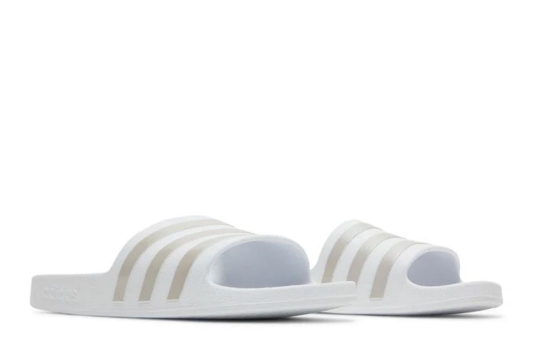 Adidas-Adilette-Aqua-Slides-White-Platinum-Metallic-7