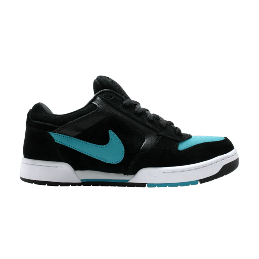 Krossovki-Nike-Zoom-Air-Regime