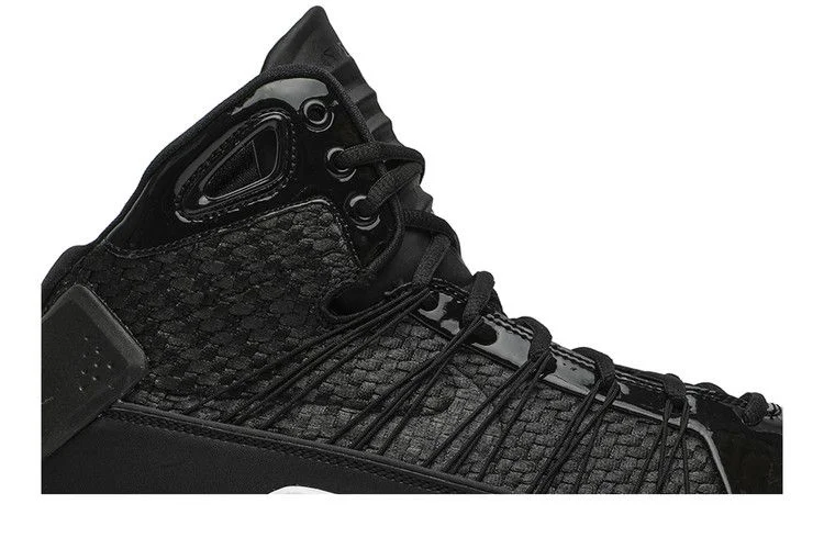 Krossovki-Nike-Hyperdunk-Lux-Black-White-1