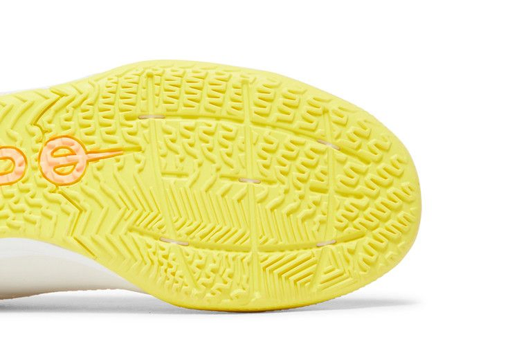 Кроссовки Nike Tiempo Legend 9 Academy IC 'Phantom Yellow Strike'