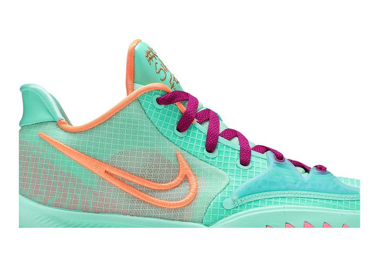 kyrie-low-4-keep-sue-fresh-cw3985-300_01