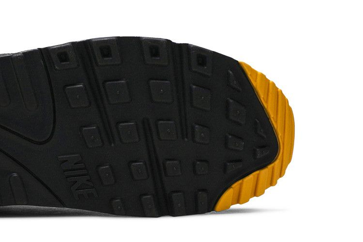air-max-90-reverse-taxi-aj1285-022_04