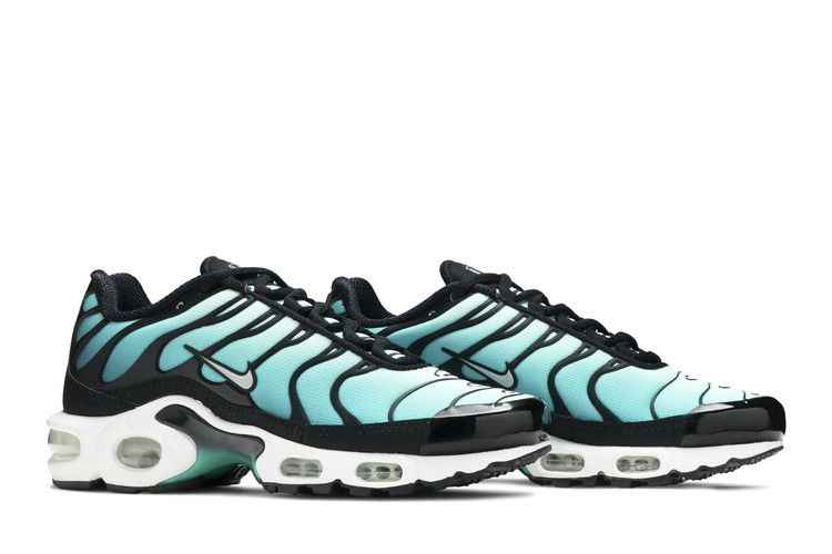 wmns-air-max-plus-se-clear-emerald-862201-008_07