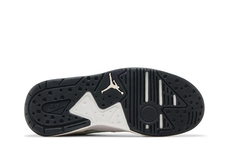 Krossovki-Air-Jordan-CMFT-Era-Cool-Grey-Iris-Whisper-Jade-Aura-3