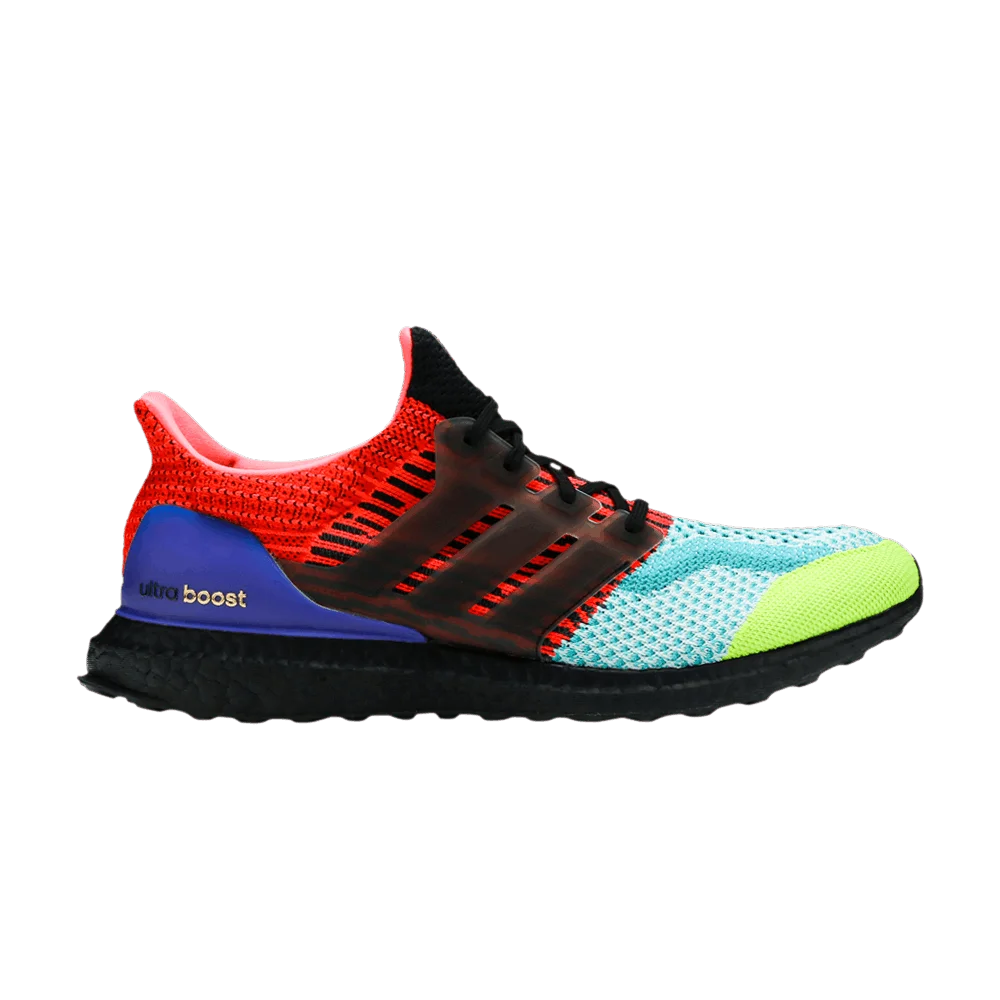 Krossovki-adidas-UltraBoost-DNA-What-The
