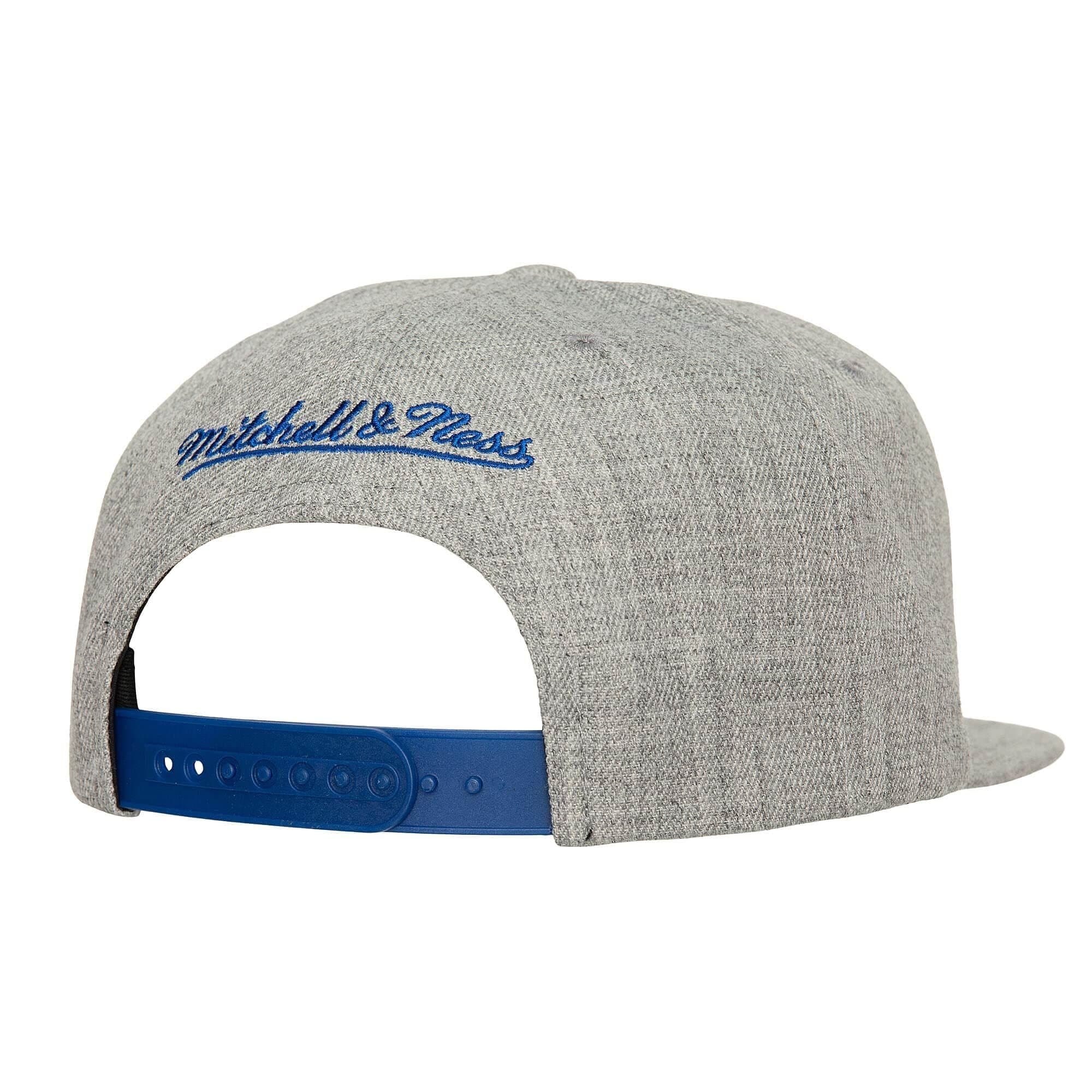 Mitchell-Ness-Team-Heather-2.0-Snapback-Detroit-Pistons-Hat-1