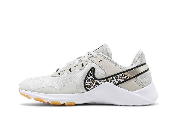 Кроссовки Nike Wmns Legend Essential 2 Premium 'Leopard'