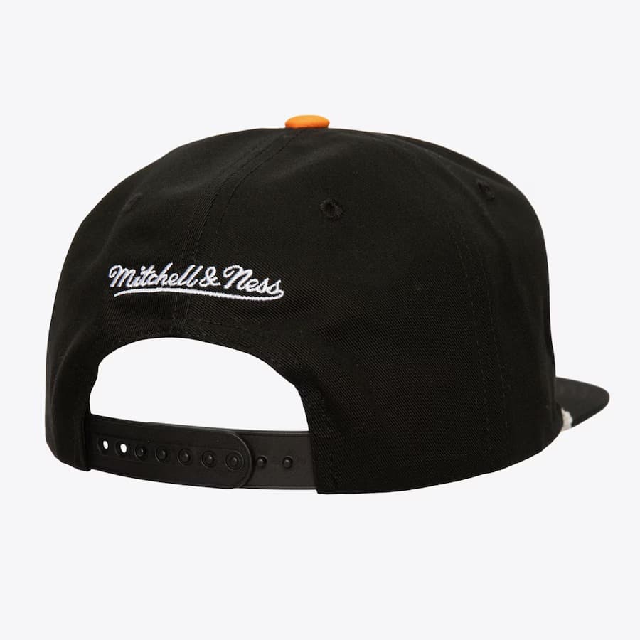 Бейсболка Mitchell & Ness Black Baltimore Orioles Radiant Lines Deadstock Snapback Hat