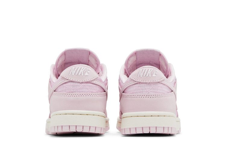 Кроссовки Nike Wmns Dunk Low 'Lace Pack - Regal Pink'