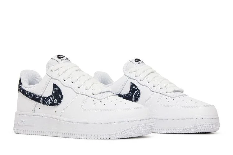 Krossovki-Nike-Wmns-Air-Force-1-07-Essentials-Black-Paisley-7