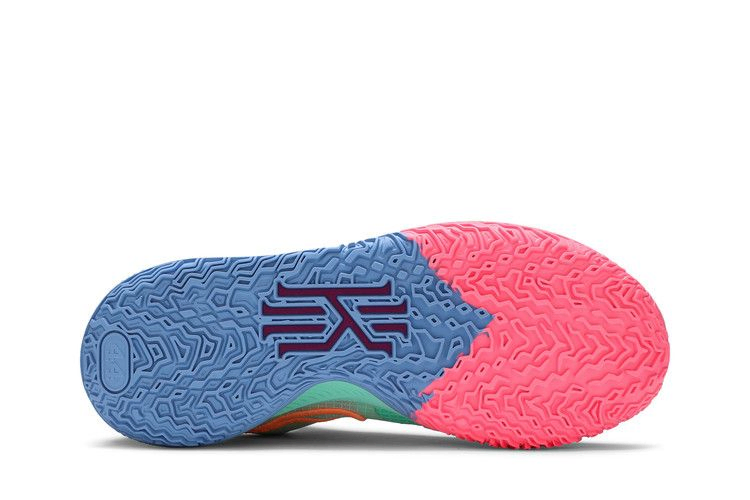 kyrie-low-4-keep-sue-fresh-cw3985-300_03
