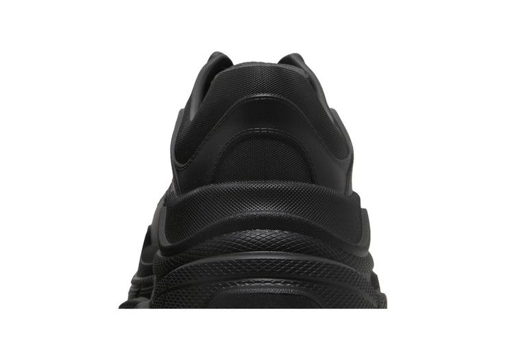 Кроссовки Balenciaga Triple S Mold Sneaker 'Black'