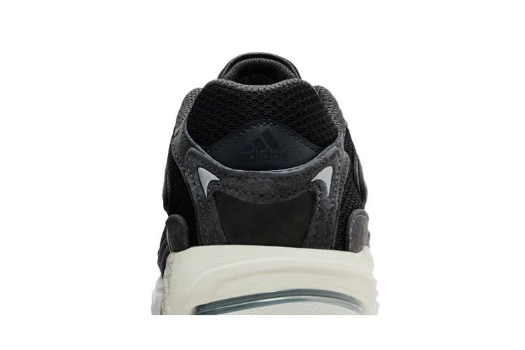 Krossovki-adidas-Wmns-Response-CL-Black-Carbon-6
