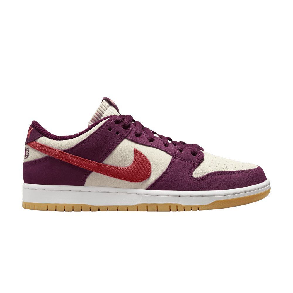 Кроссовки Nike Skate Like a Girl x Dunk Low SB Special Box