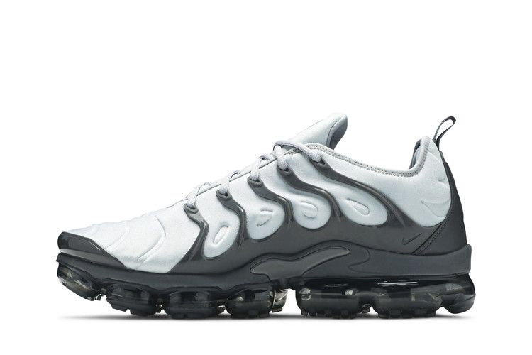 Кроссовки Nike Air VaporMax Plus 'Wolf Grey'
