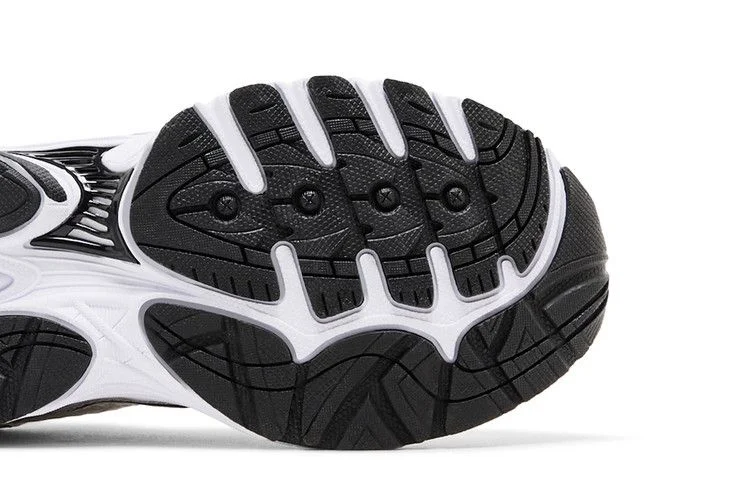 Krossovki-Saucony-ProGrid-Omni-9-Big-Kid-Silver-Gold-4