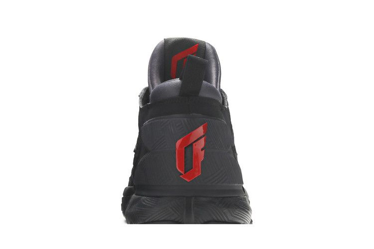 d-lillard-2-b42355_06