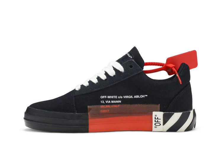 off-white-wmns-vulc-low-top-black-owia146r19800016-1000_02