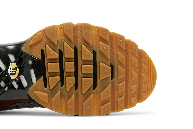Кроссовки Nike Air Max Plus SE 'Remix Pack - Black'