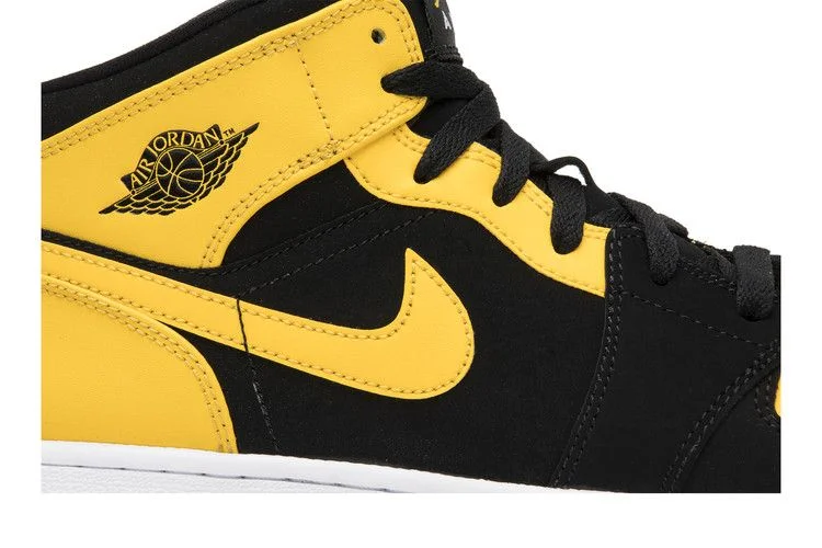 Krossovki-Air-Jordan-1-Retro-Mid-GS-New-Love-2017-1
