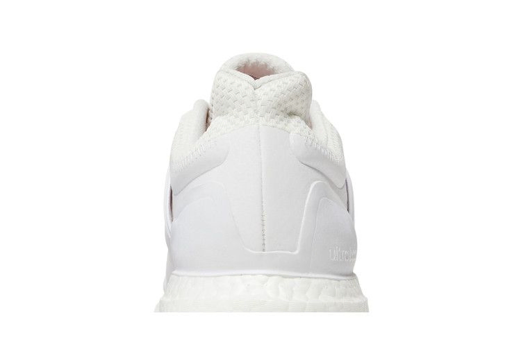 Кроссовки adidas UltraBoost DNA 22 'Non Dyed Bright Red'