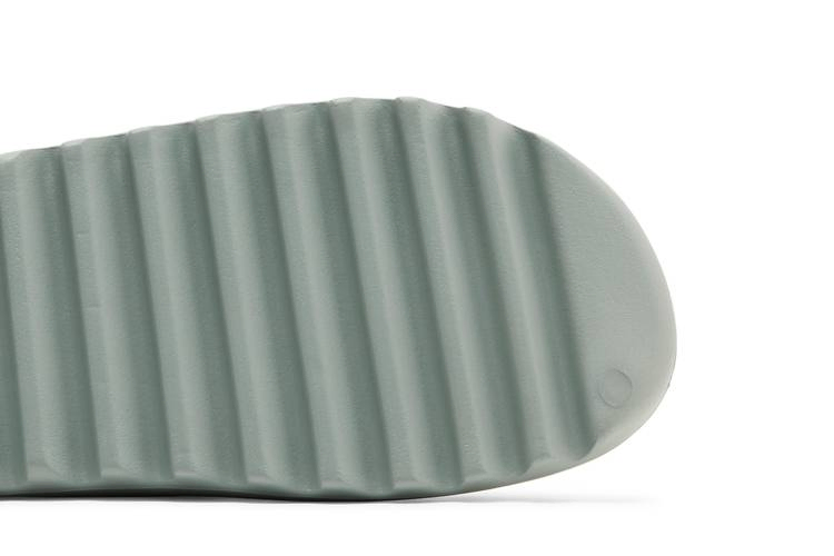 Кроссовки adidas Yeezy Slides 'Salt'