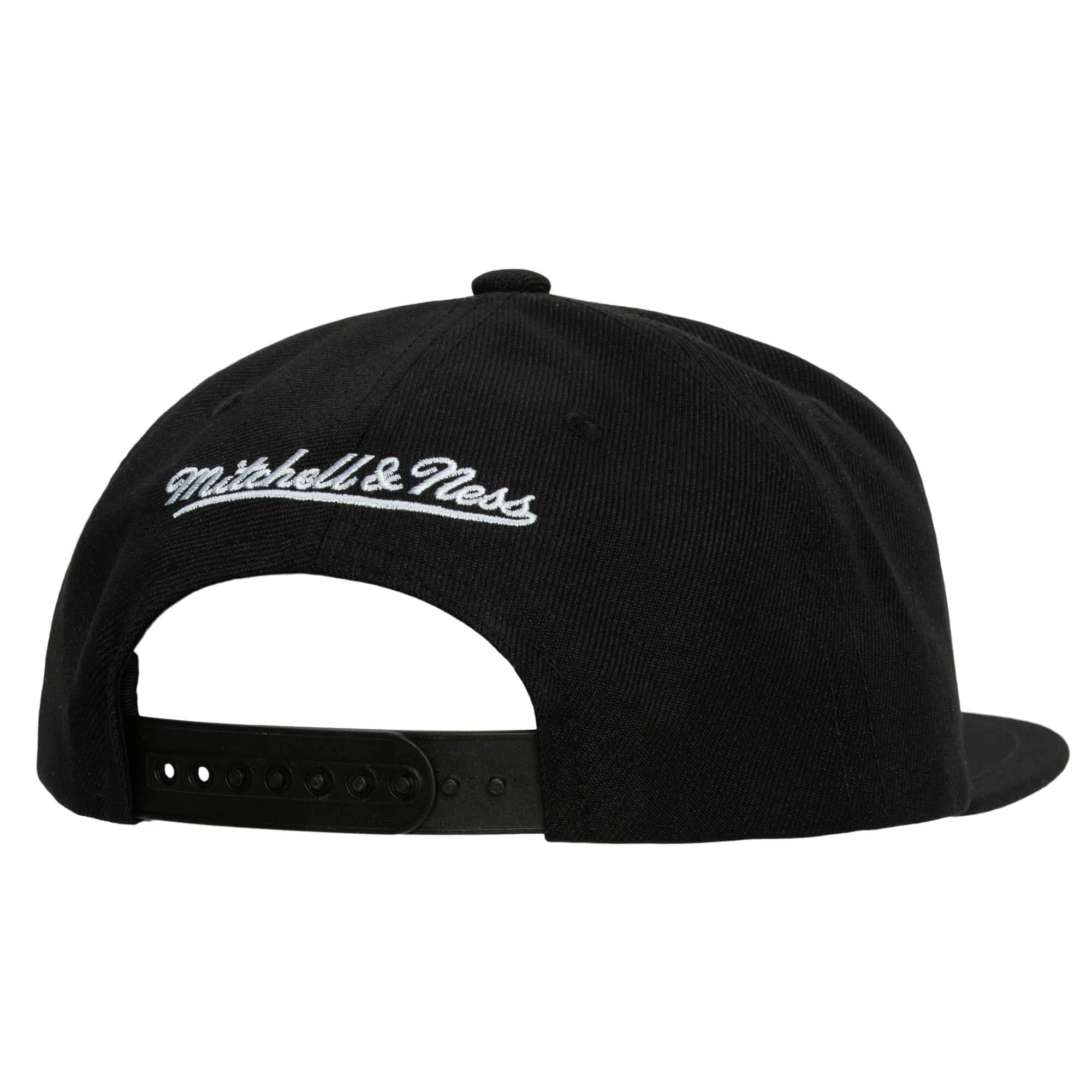 Бейсболка Mitchell & Ness Dead Remix Deadstock Snapback HWC Los Angeles Lakers Hat