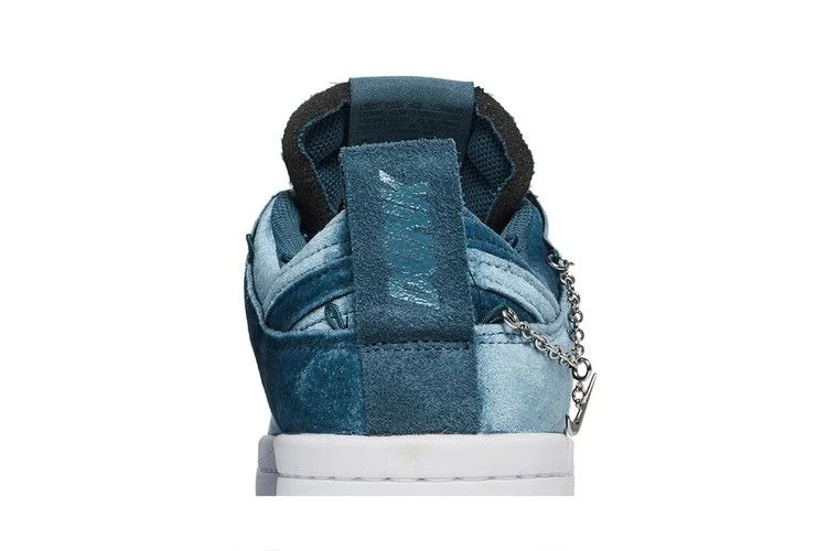 Кроссовки Nike Wmns Dunk Low Disrupt 'Lucky Charms - Ash Green'