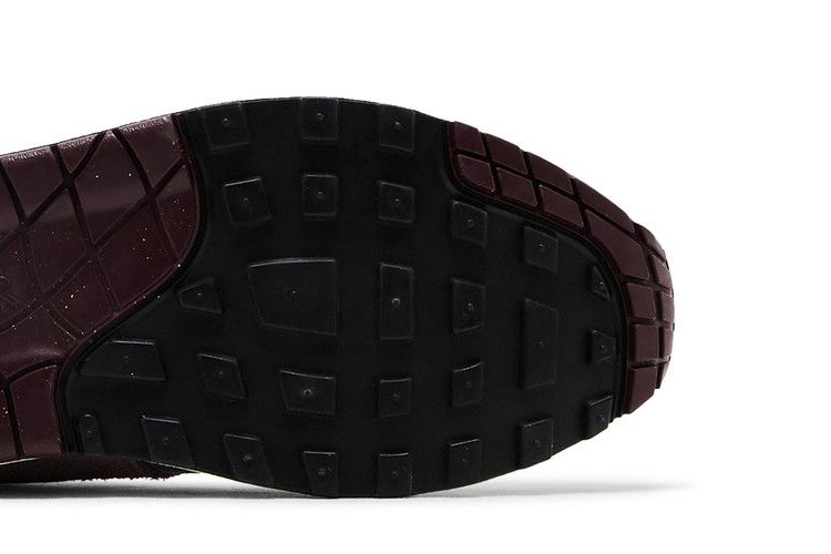 air-max-1-essential-premium-burgundy-crush-fq7327-001_04