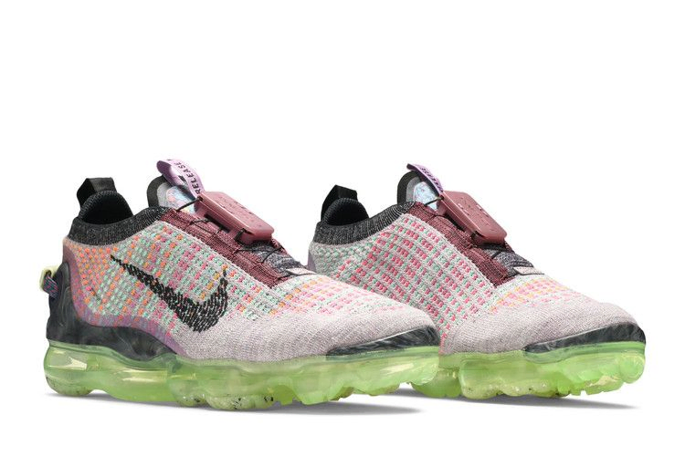 wmns-air-vapormax-2020-flyknit-violet-ash-volt-cv8821-501_07